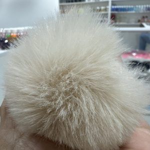 Pompón Beige